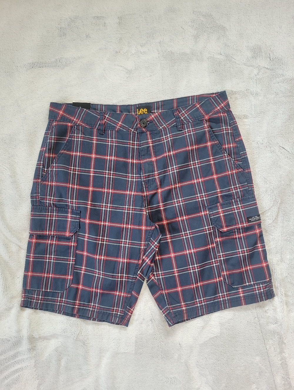 Lee Mens Size 36 Cargo Shorts Blue Red White Plaid Cotton Blend Casual Pockets